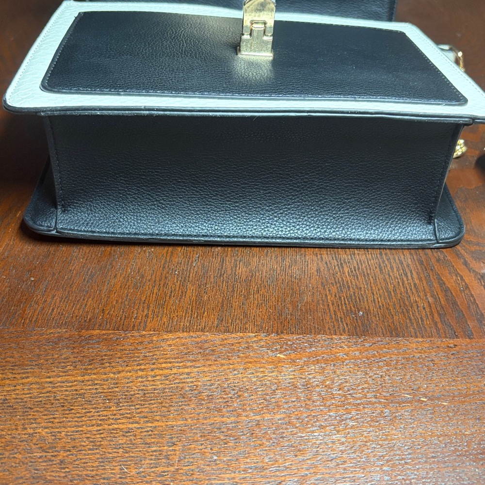 ALDO Elegant Black and White Chain Shoulder Bag - Picture 6 of 6